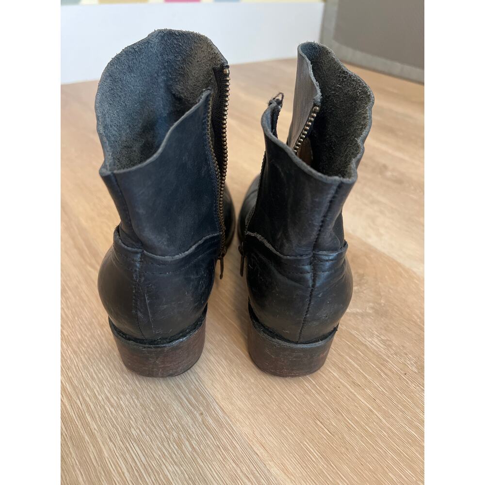 Freebird by Steven Black Ankle Boots - Picture 6 of 10